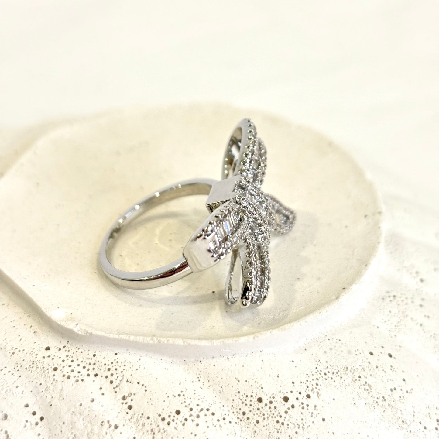 Bow Ring