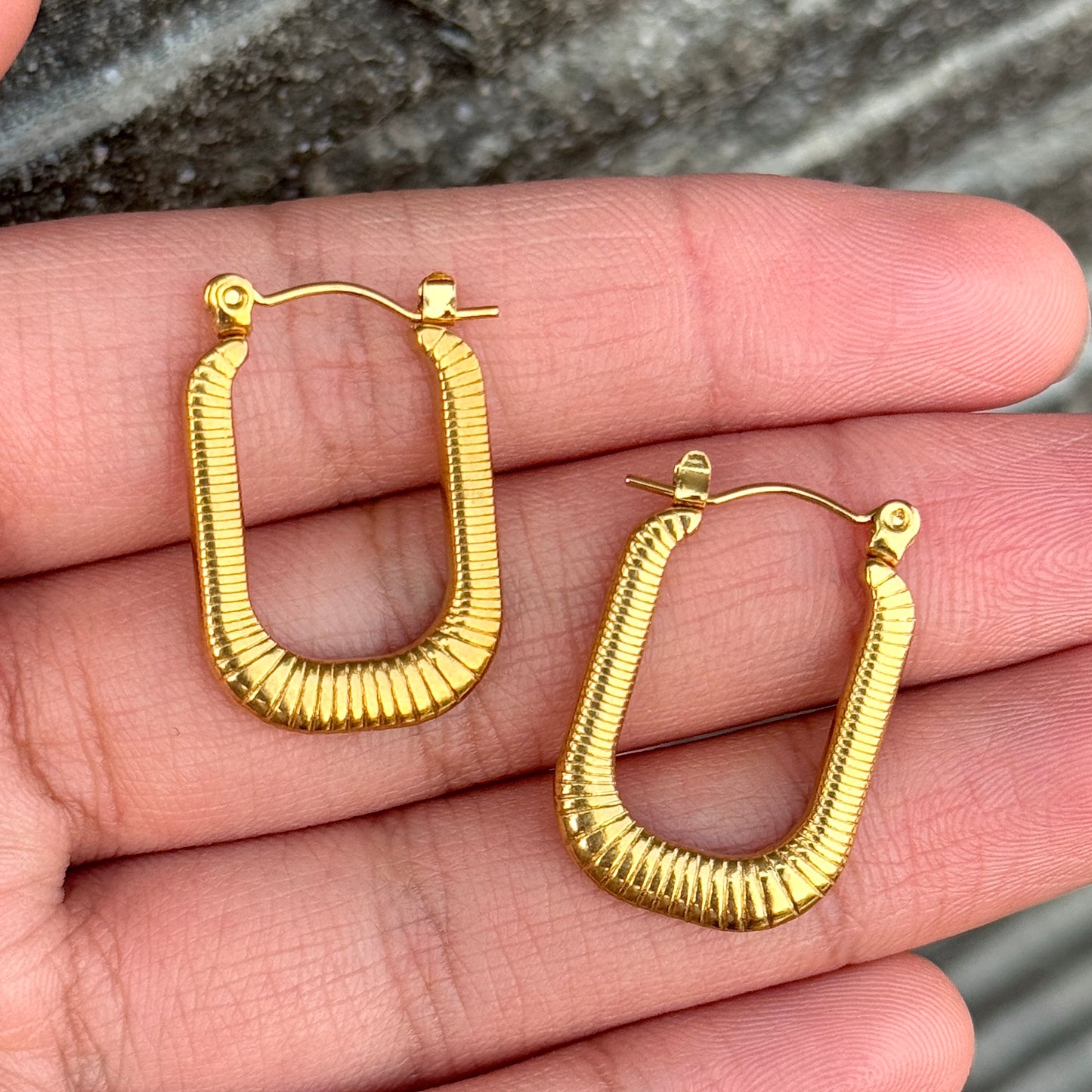 U-Turn Hoops