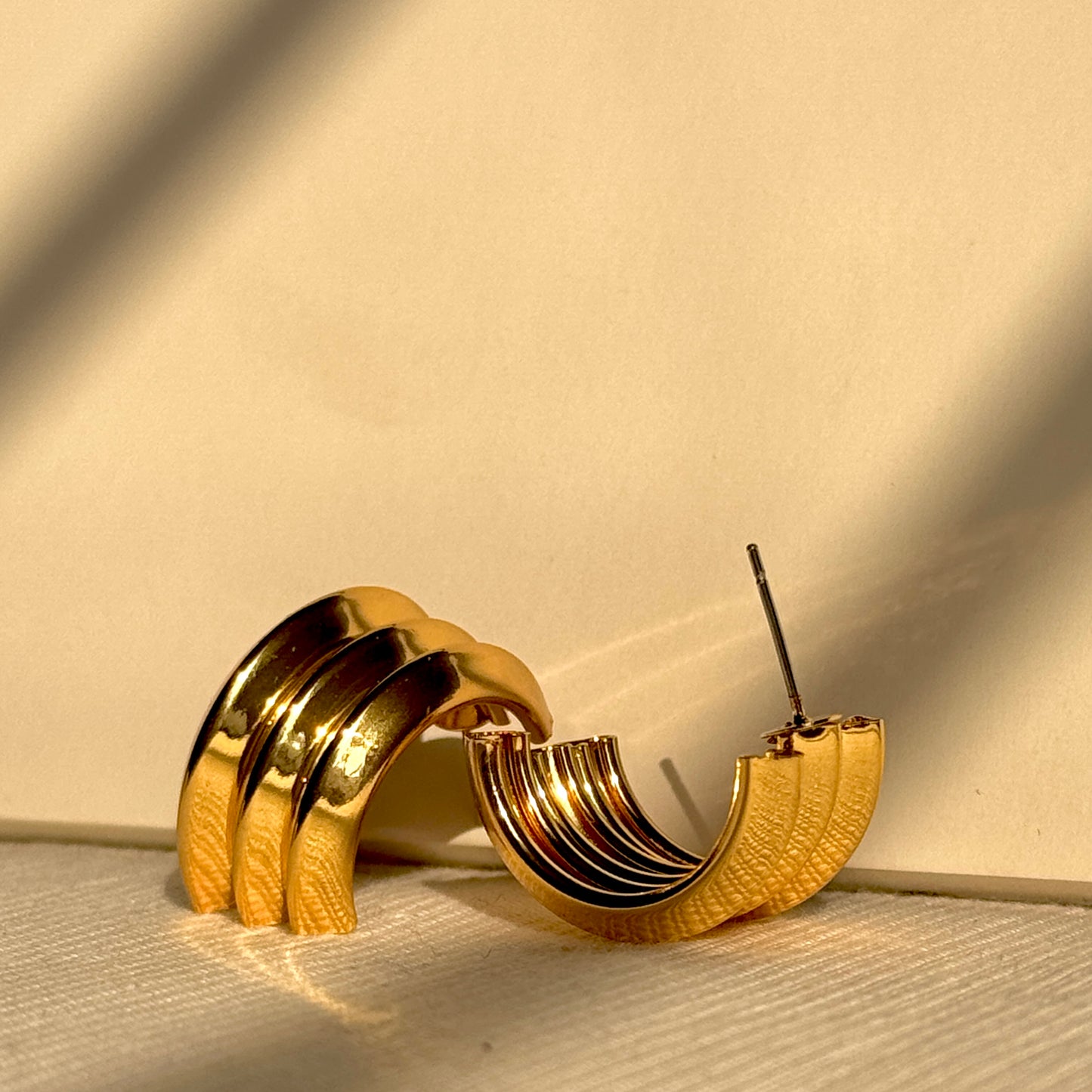 Curvy Trihoop