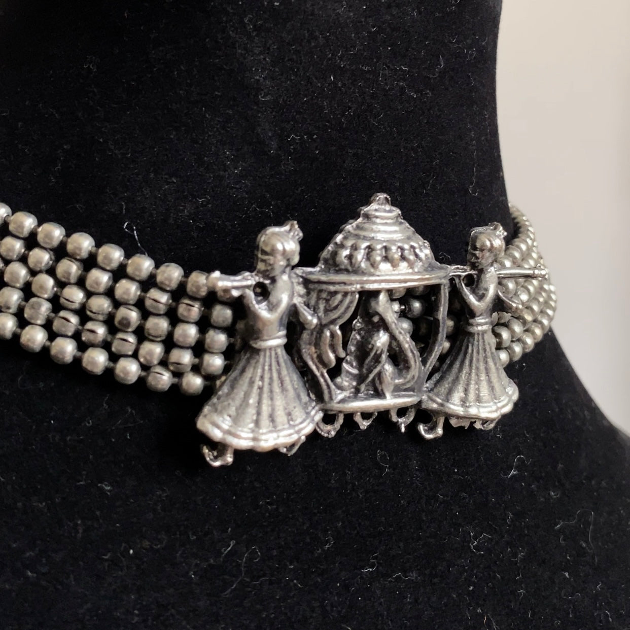 Tribal Doli Choker