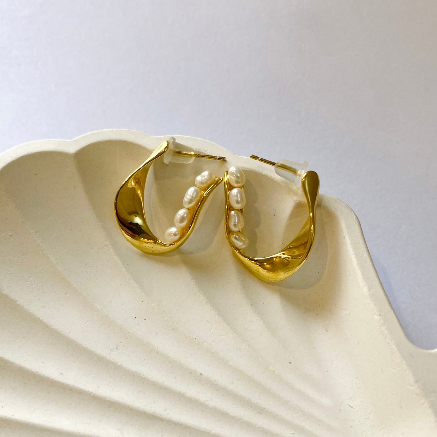 Dainty Hoops