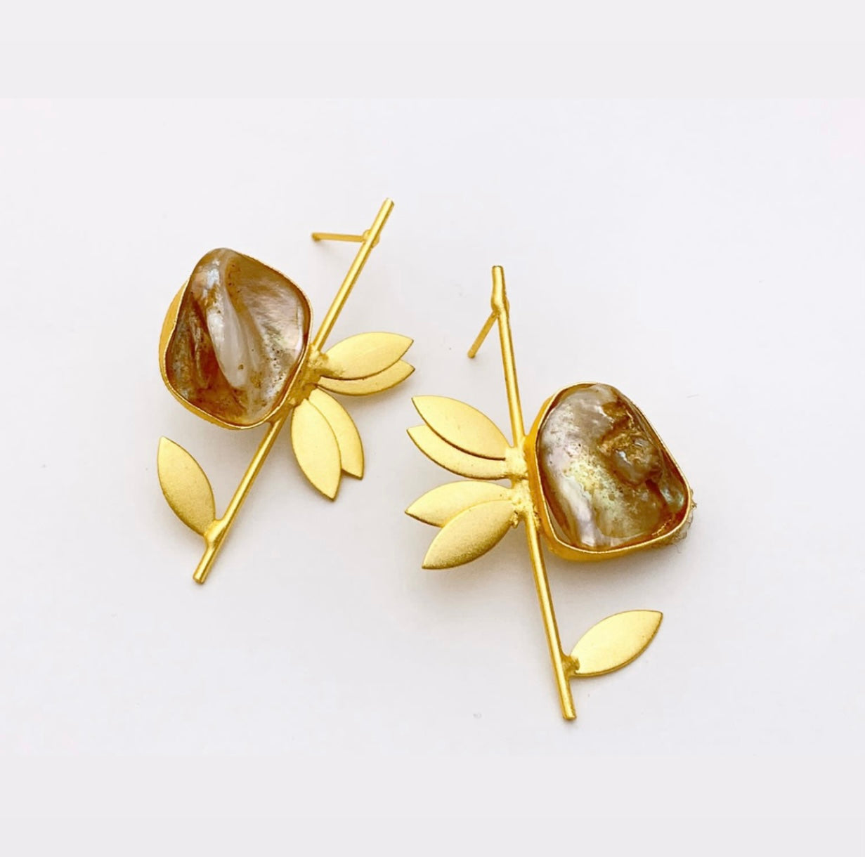 Romania lily Earrings