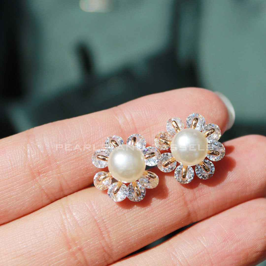Serenity Circle pearl Earrings