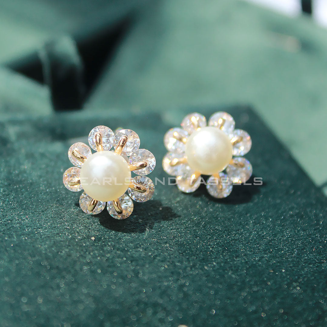 Serenity Circle pearl Earrings