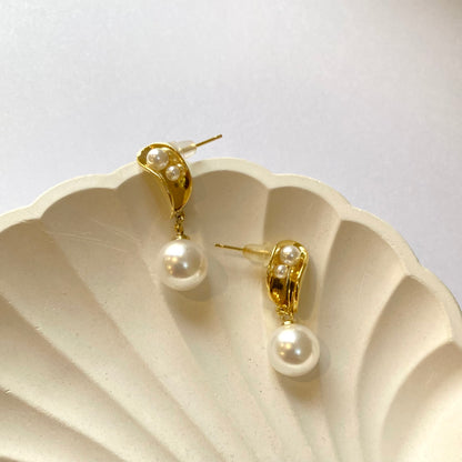 Pearly Petal Earrings