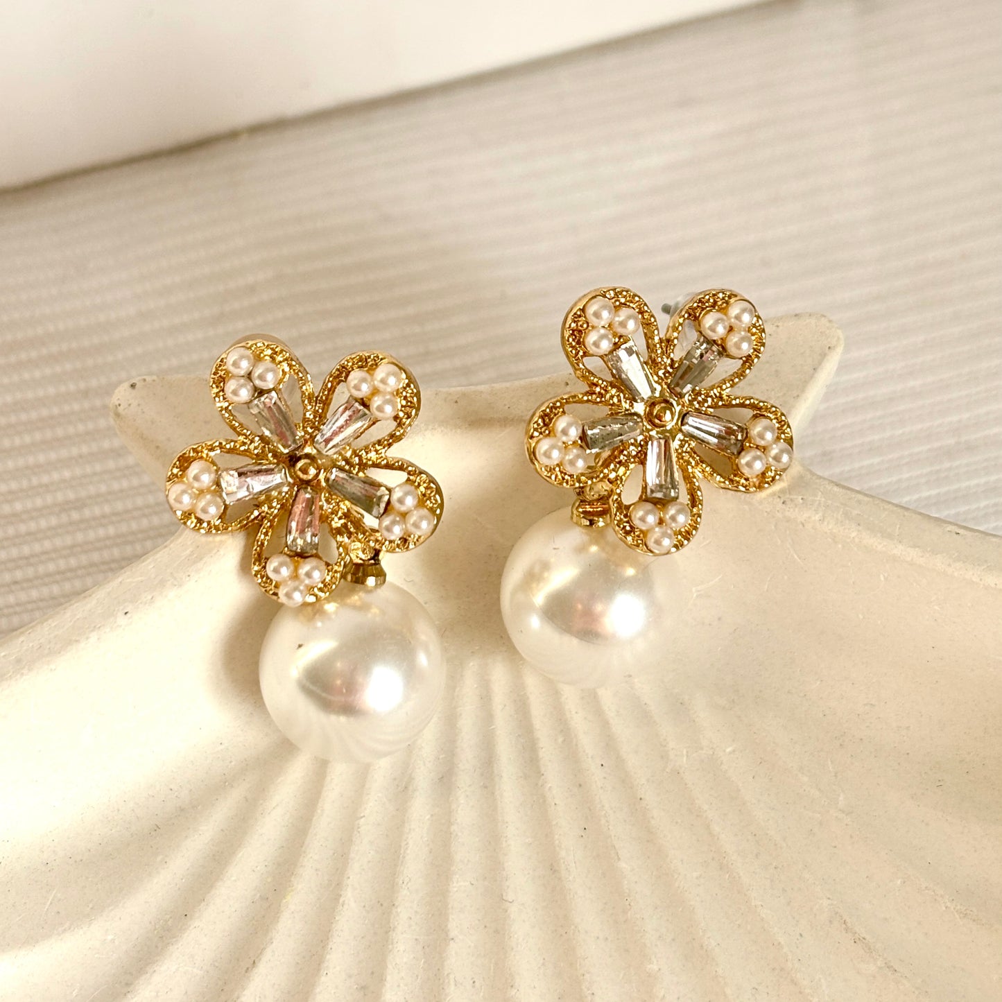 Floral Pearl Drop Earring