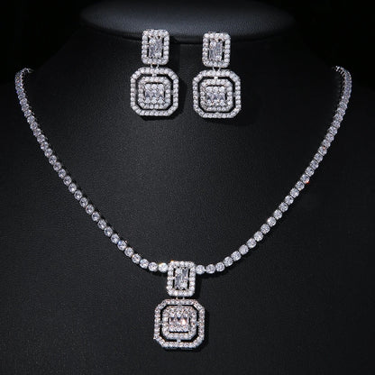 Regal necklace set