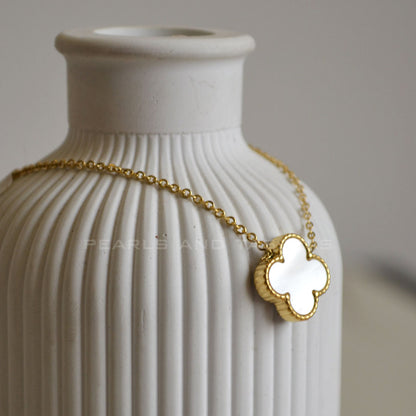 Clover necklace