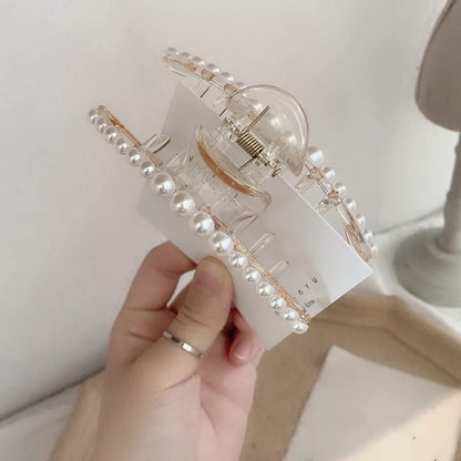 Ally Pearl Hair Clip